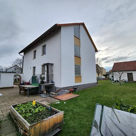 Zuhause Bei Uns Im Schlafzimmer M Dorfles-Esbach