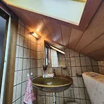 Zuhause Bei Uns Im Schlafzimmer M شقة Dorfles-Esbach