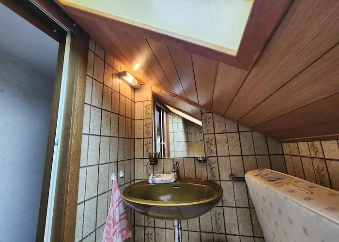 Zuhause Bei Uns Im Schlafzimmer M דירה Dorfles-Esbach