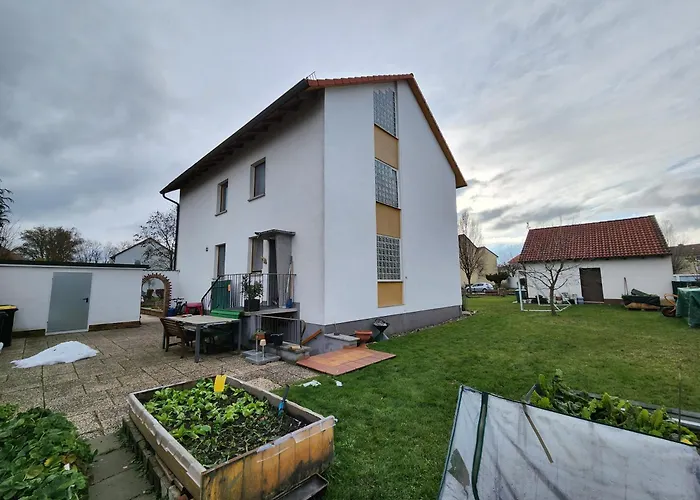 Zuhause Bei Uns Im Schlafzimmer M Dorfles-Esbach